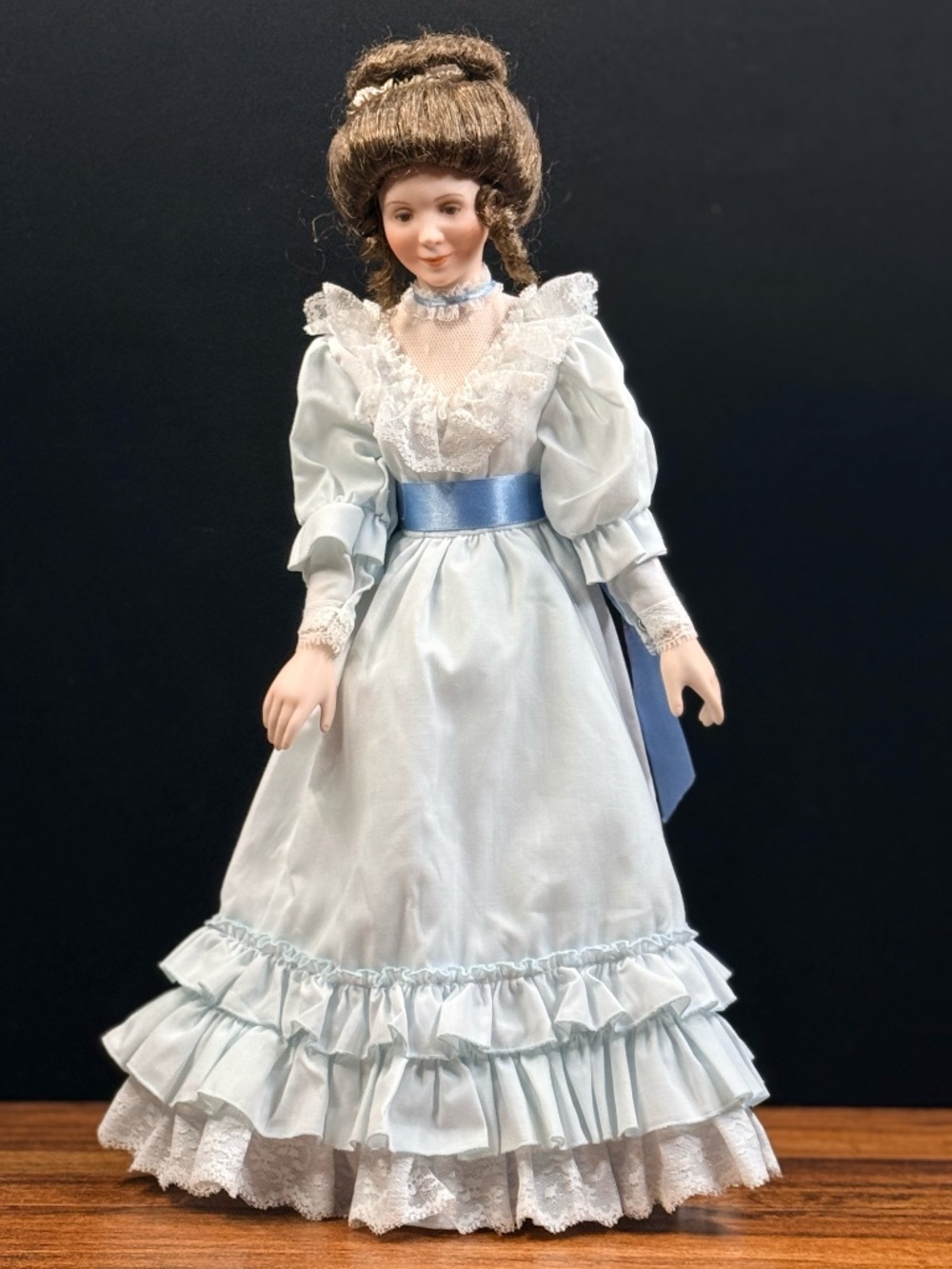 ASHTON DRAKE Sandra Kuck 1989 Collectible Doll